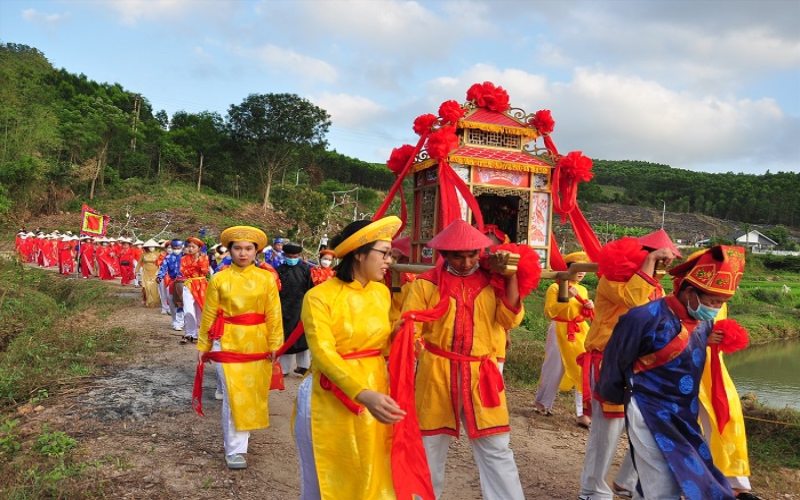 Các hoạt động hấp dẫn trong phần hội của lễ hội Bà Thu Bồn
